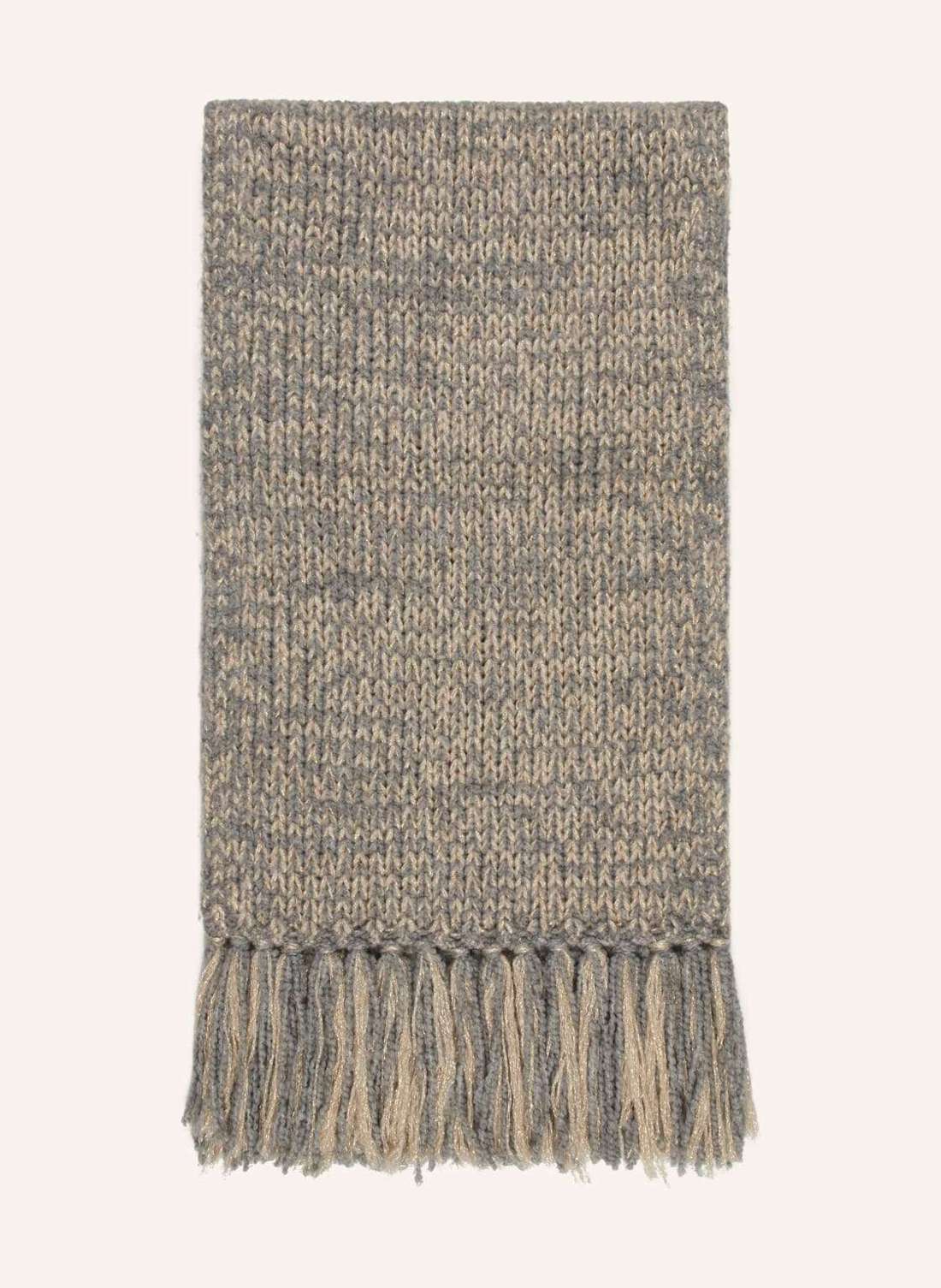 Шарф из блестящей пряжи