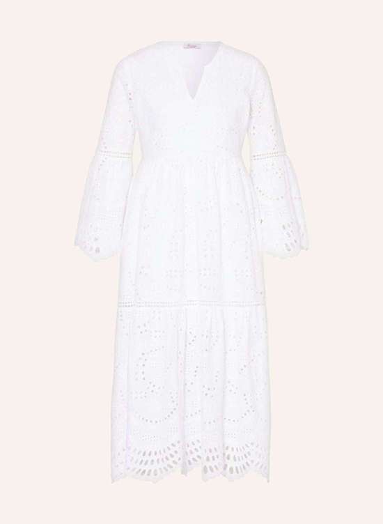 Платье с кружевом