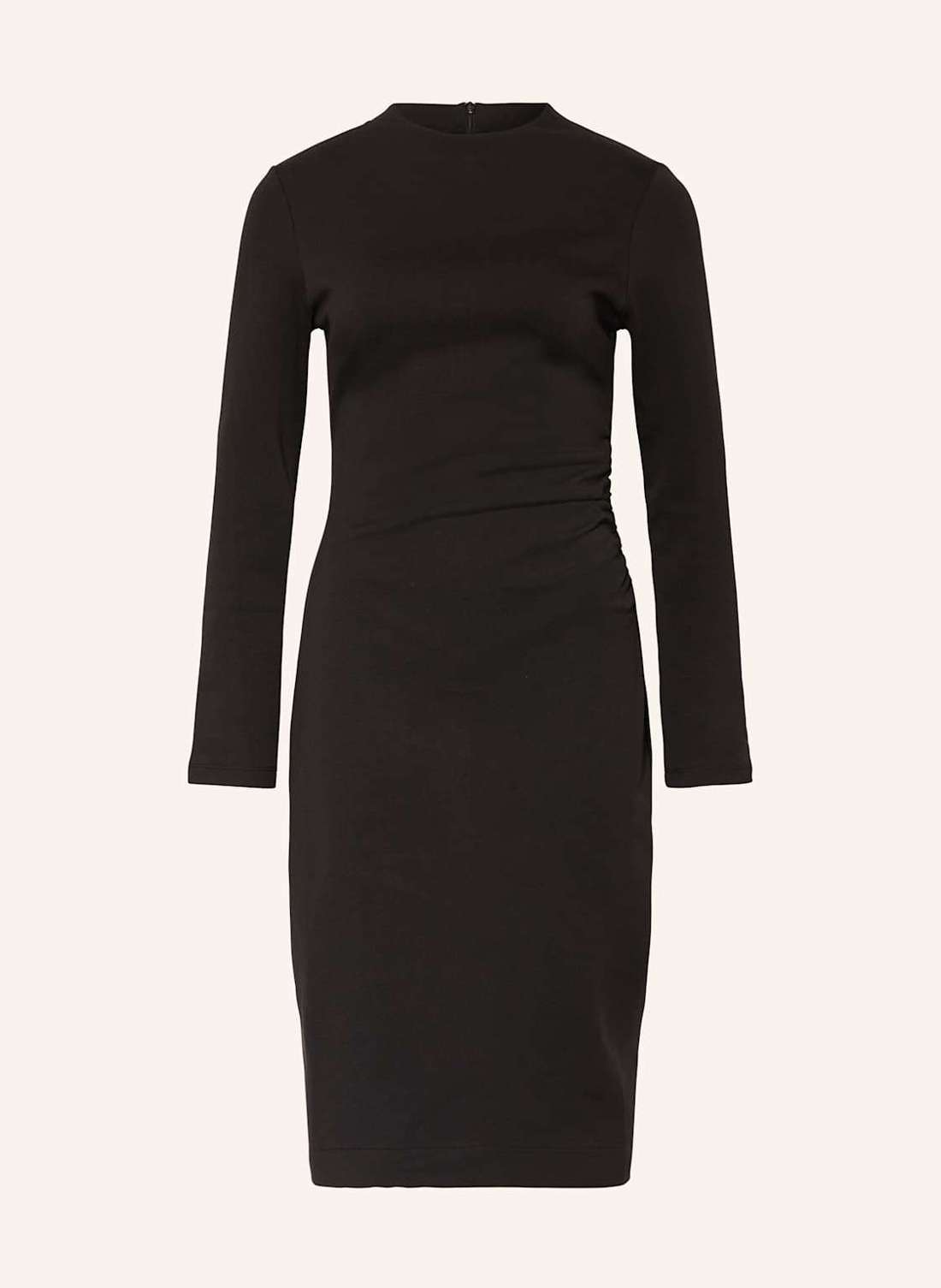 Платье-футляр