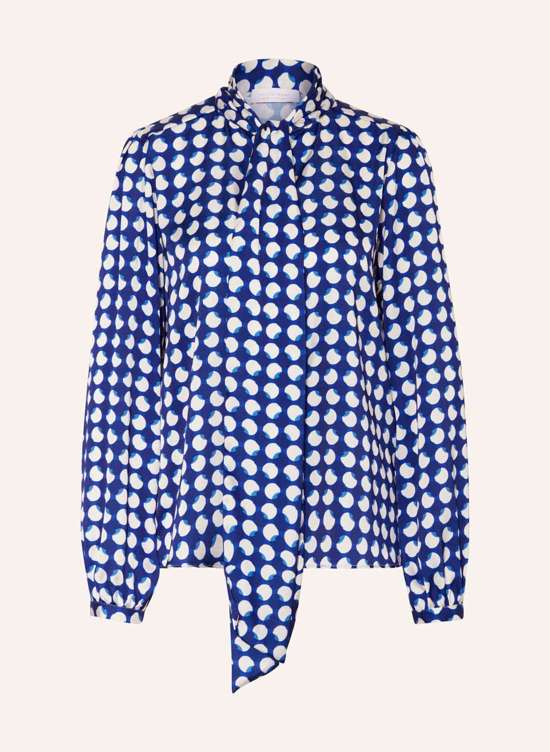 Блузка с завязками на воротнике