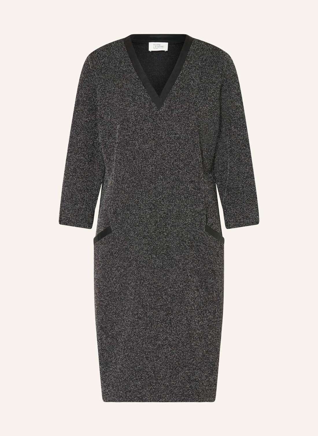 Платье с рукавами 3/4