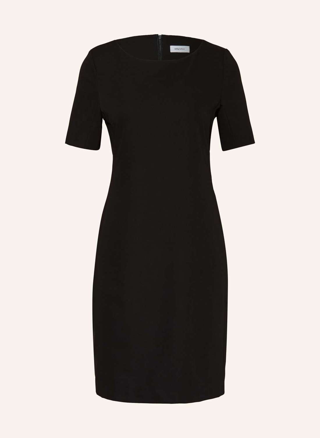 Платье-футляр