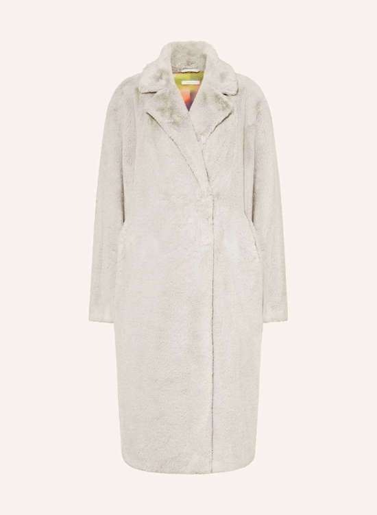 Шуба из искусственного меха