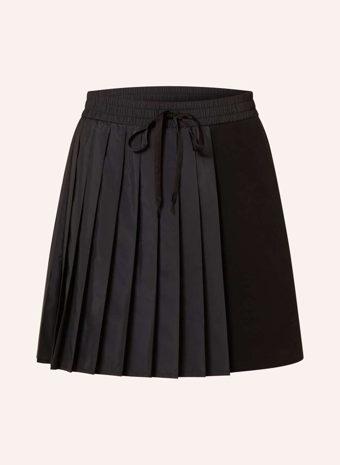 Рок в сочетании материалов MOSKOVA