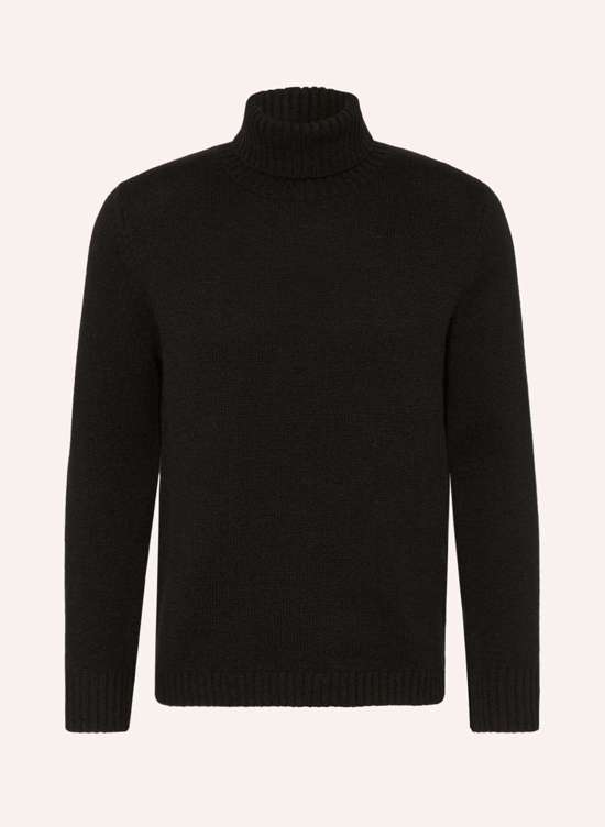 Пуловер с высоким воротником