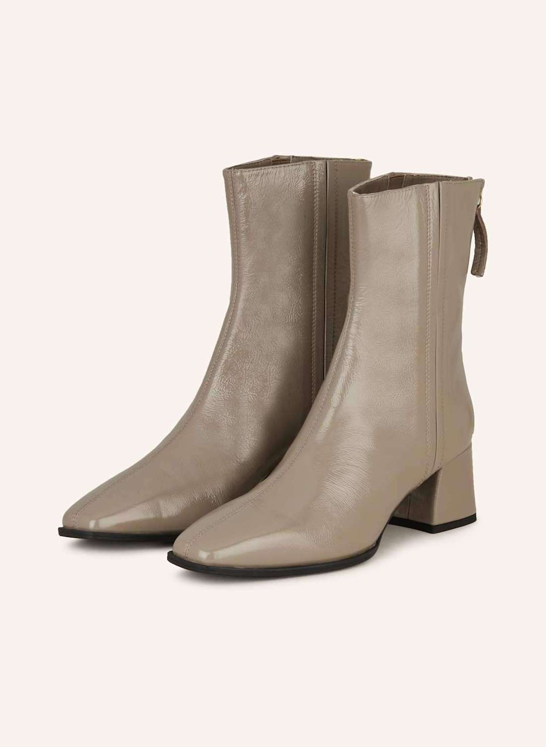 Лакированные ботильоны LUCAS