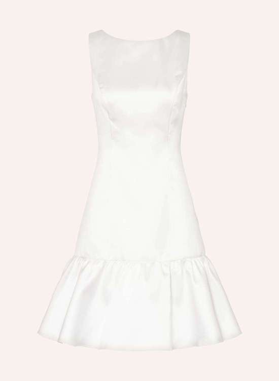 Коктейльное платье с вырезом