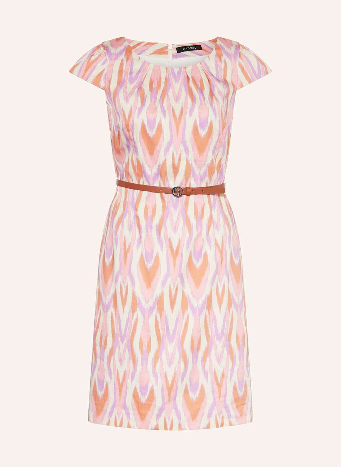 Платье-футляр