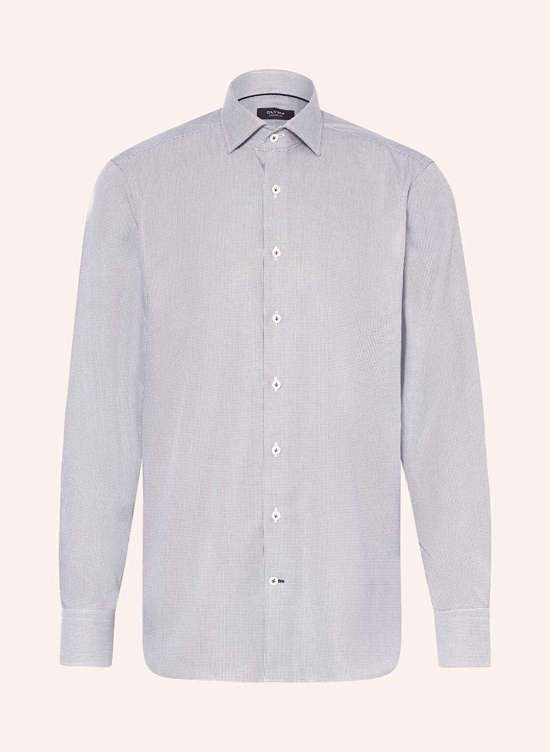 Рубашка строгого кроя