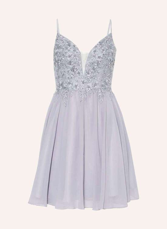 Коктейльное платье с пайетками и драгоценными камнями