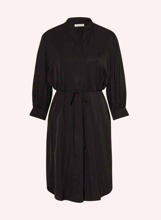 Платье с рукавами 3/4