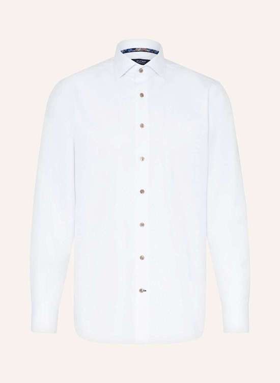 Рубашка строгого кроя