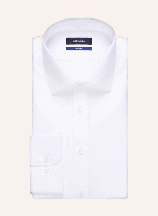 Рубашка строгого кроя