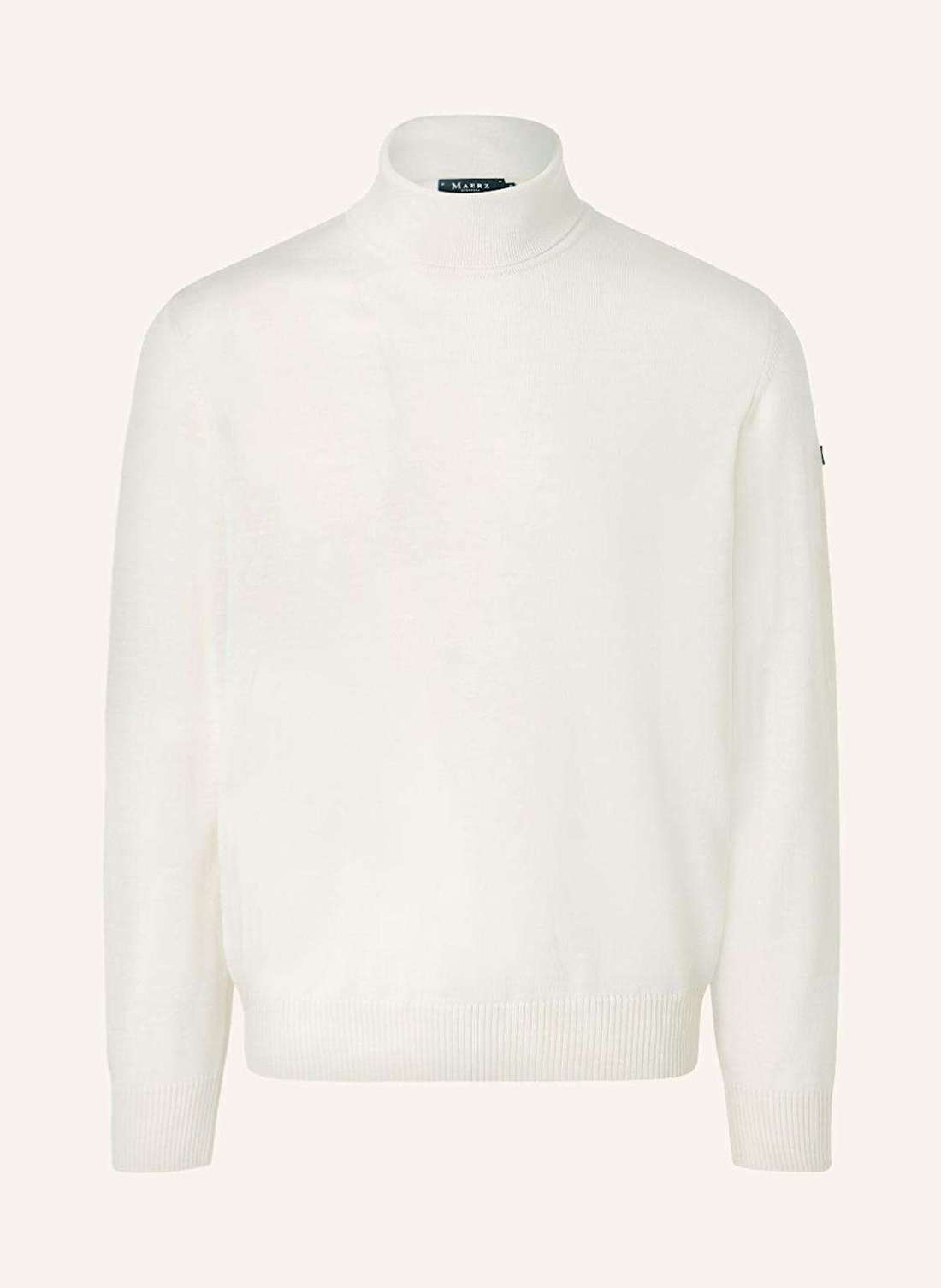 Пуловер с высоким воротником