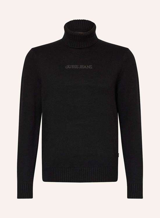 Пуловер с высоким воротником