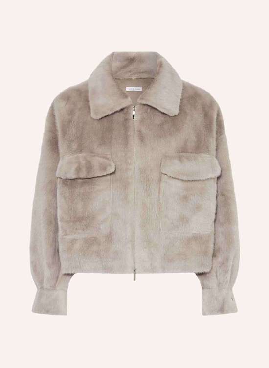 Куртка из искусственного меха