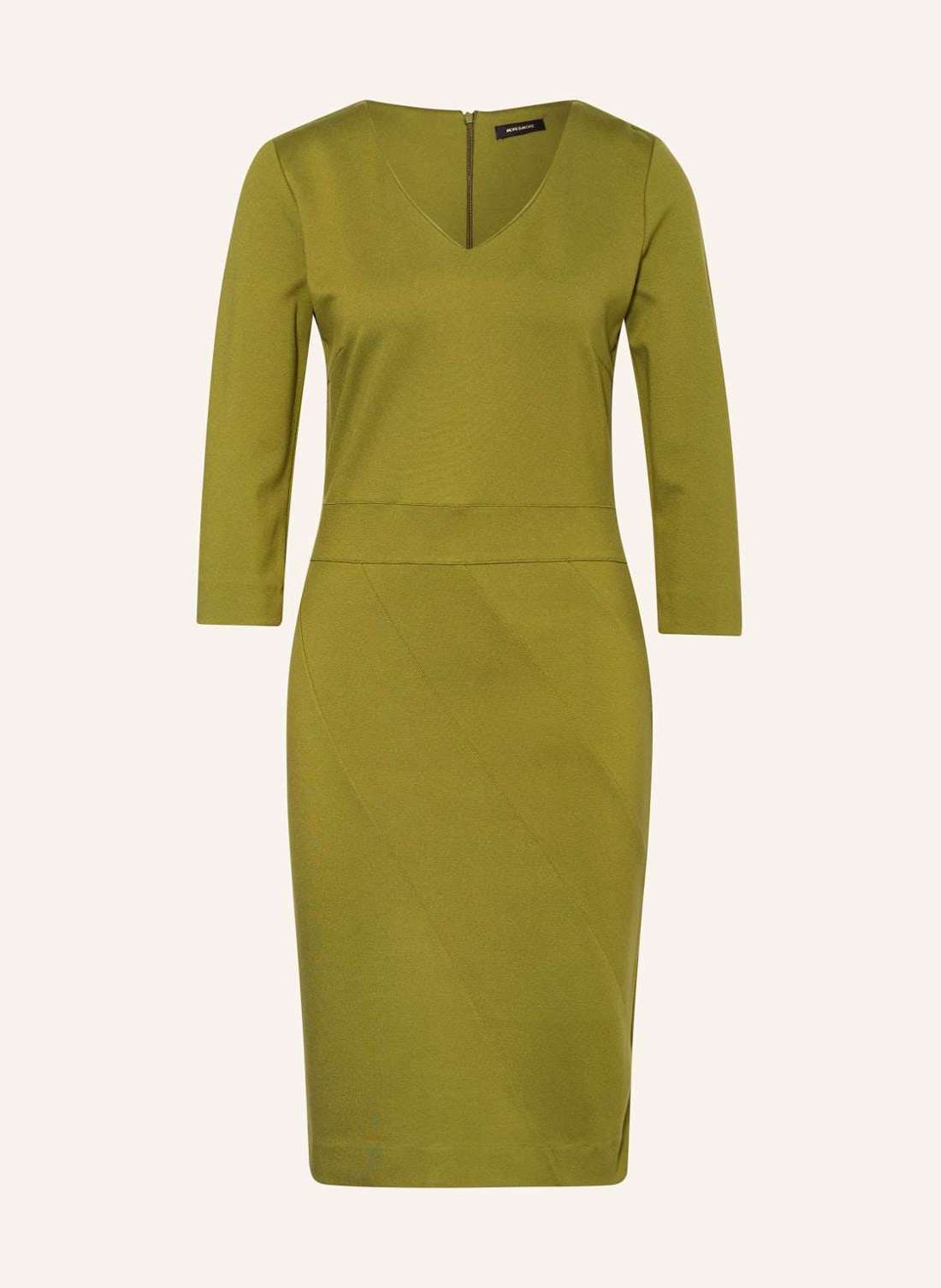 Трикотажное платье с рукавами 3/4