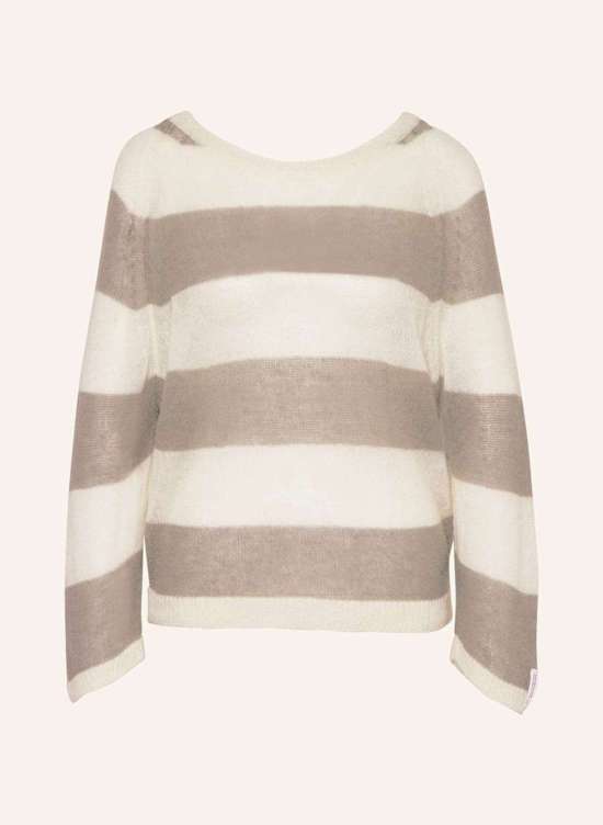 Свитер с альпакой