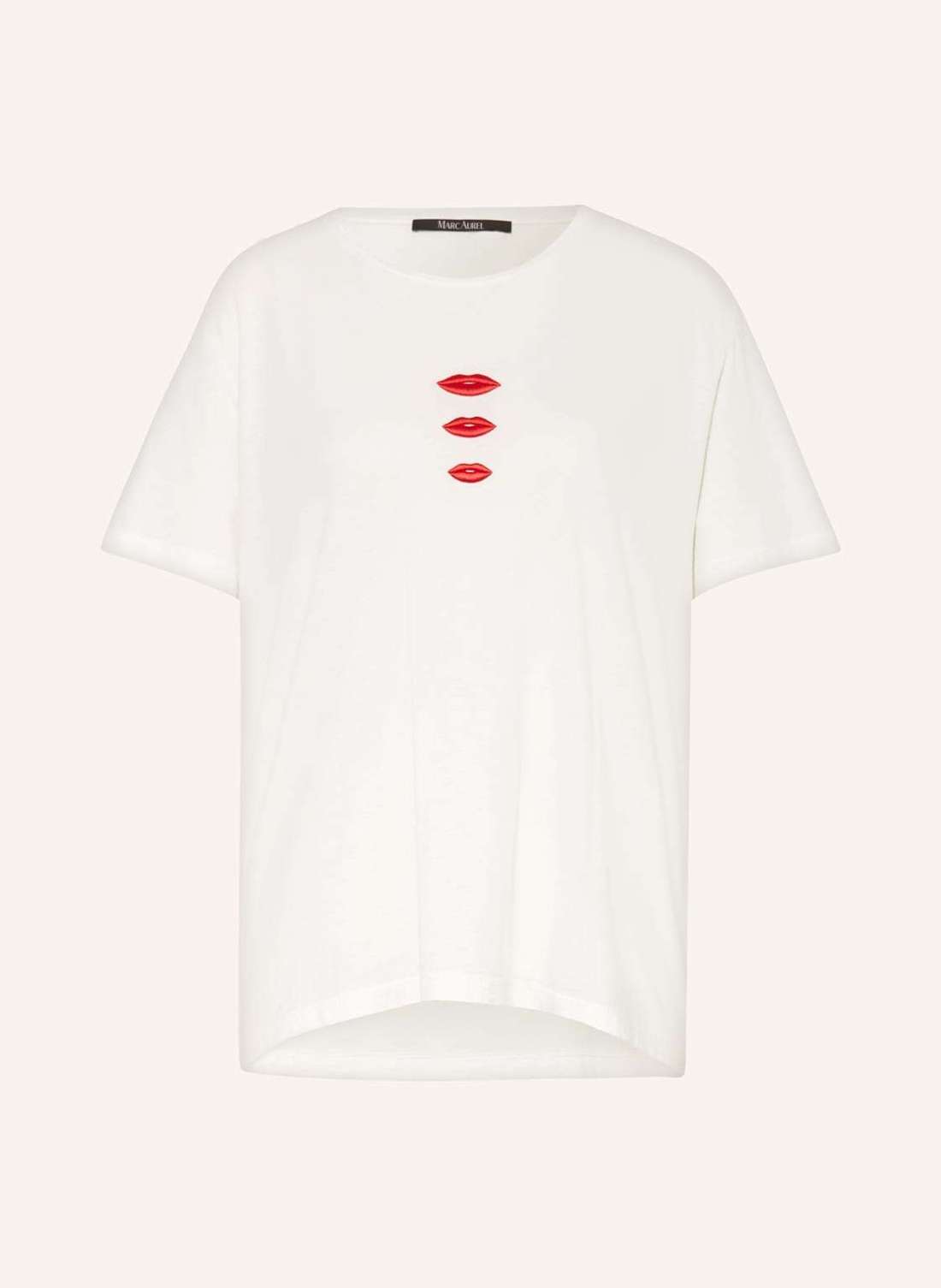 Футболка с вышивкой