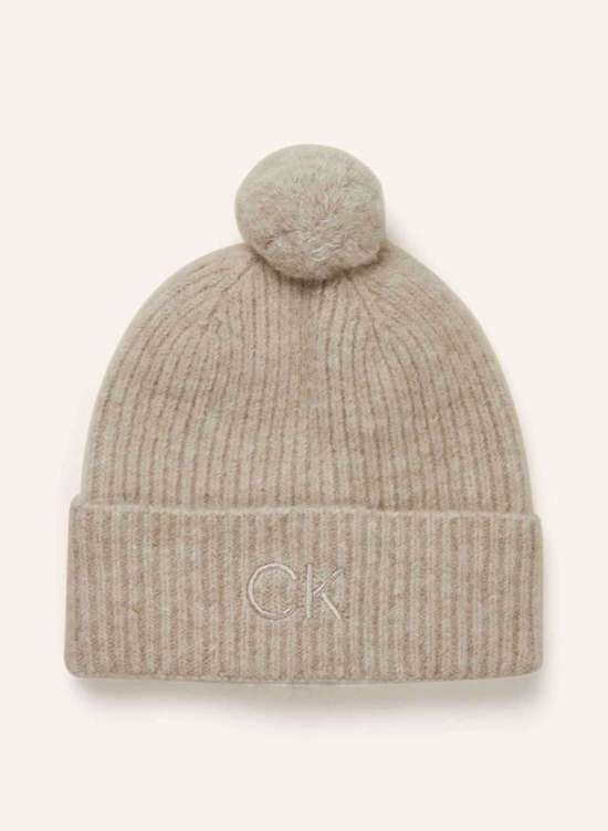 Шапка с альпакой