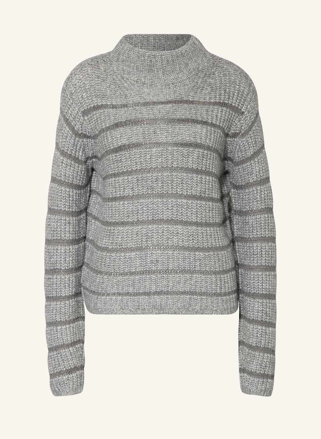 Свитер из блестящей пряжи