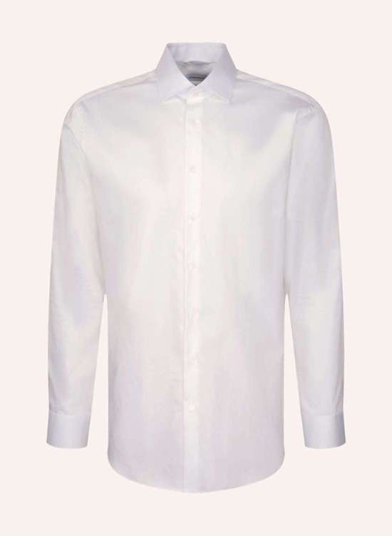 Деловая рубашка стандартного кроя