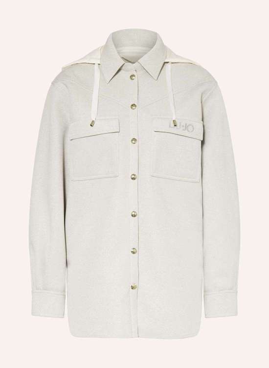 Жакет из блестящей пряжи