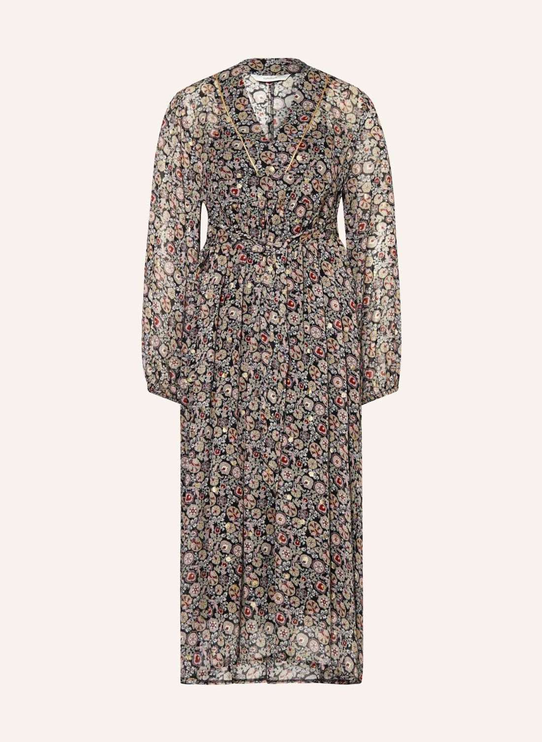 Платье из блестящей пряжи