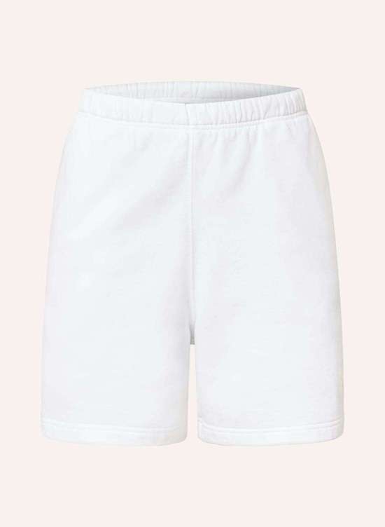 Спортивные шорты