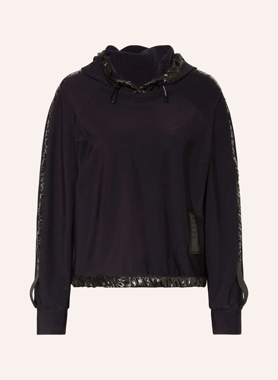 Толстовка с капюшоном