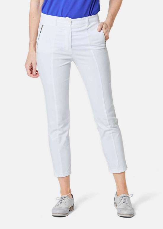 Эластичные брюки с дополнительными швами.