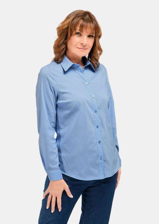 Базовая блузка с длинными рукавами и эластаном.