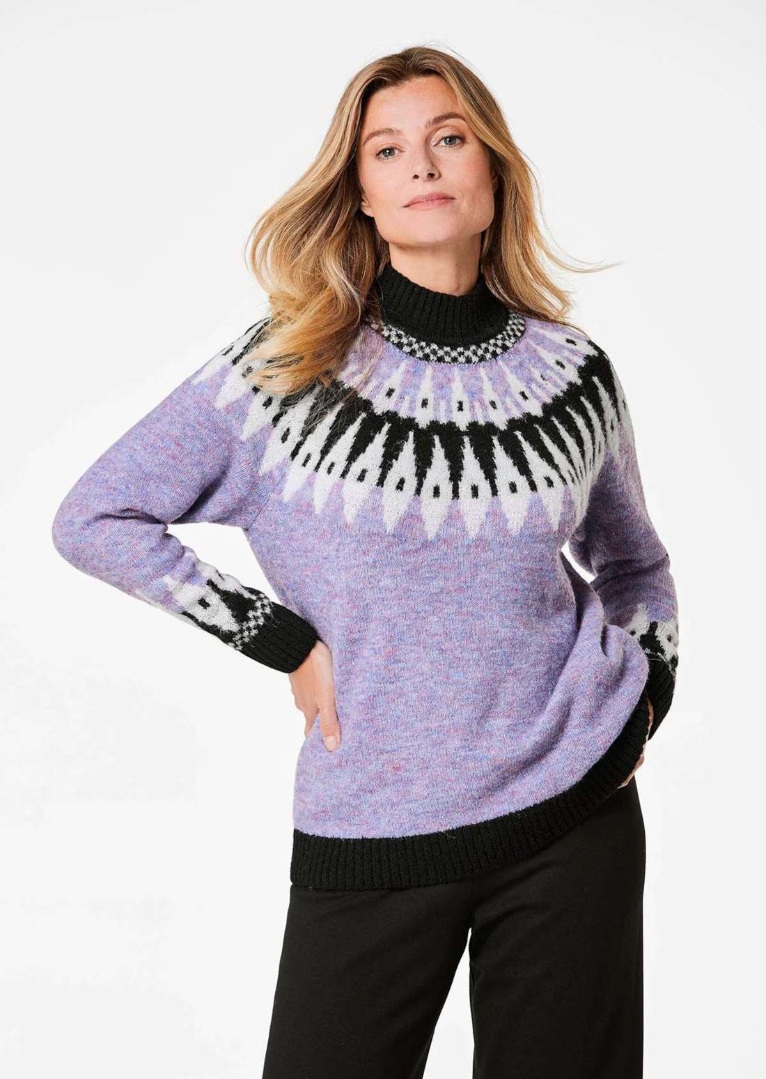 Норвежский свитер из согревающей натуральной шерсти.