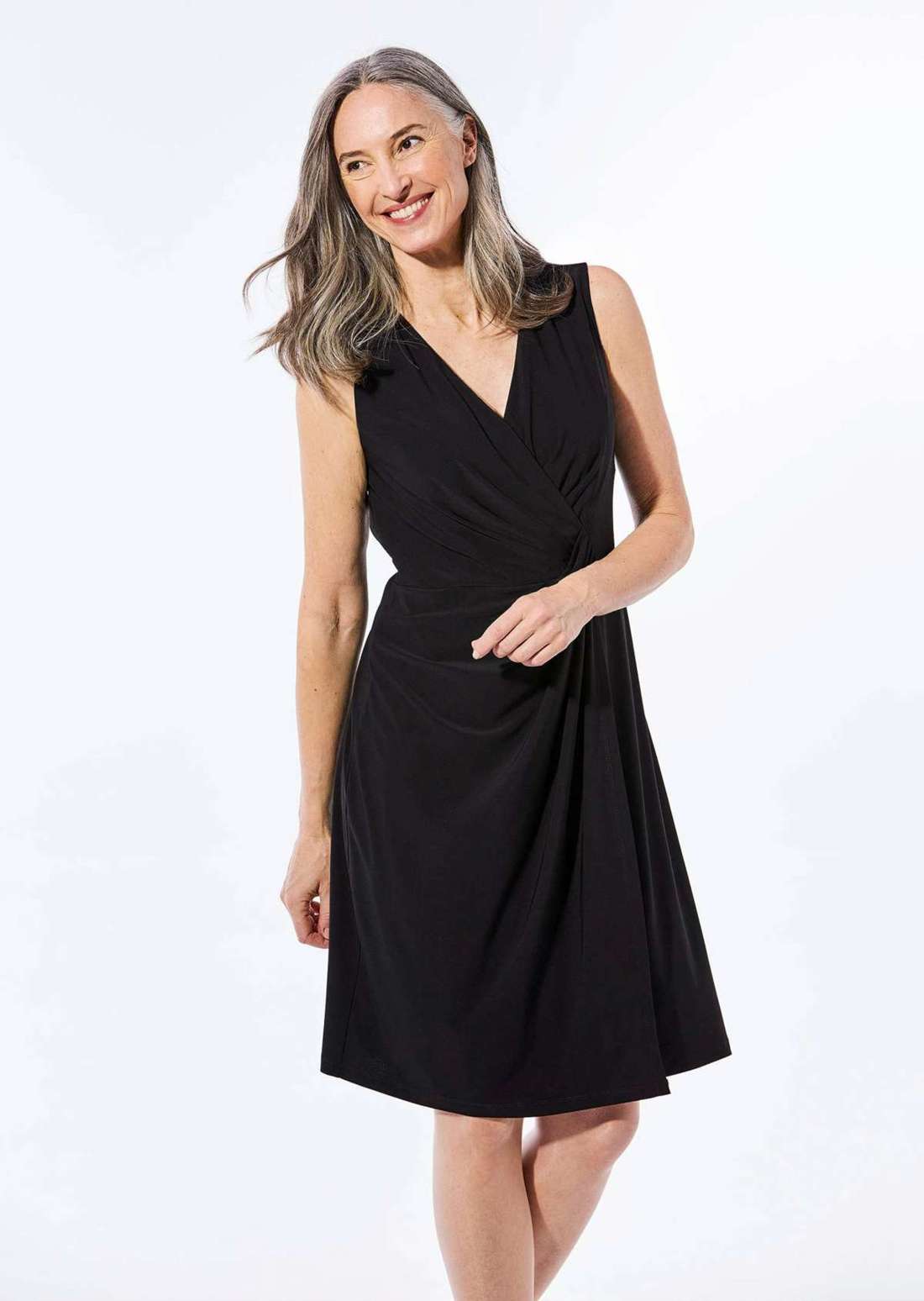 Элегантное облегающее платье с запахом