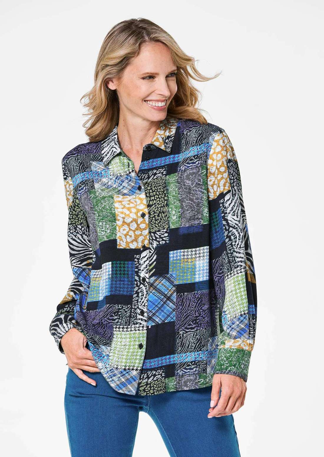 Блузка с принтом и нашивкой