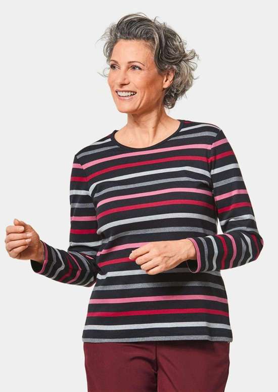 Рубашка в полоску вязанной пряжей из мягкого интерлока.