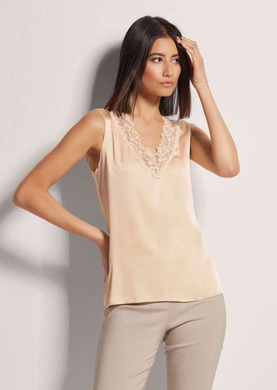 Топ нижнего белья с V-образным вырезом и элегантным кружевом