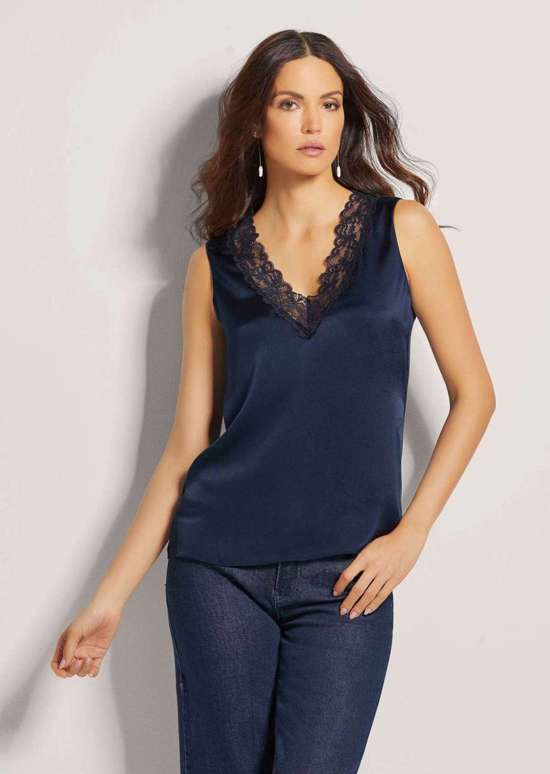 Топ нижнего белья с V-образным вырезом и элегантным кружевом