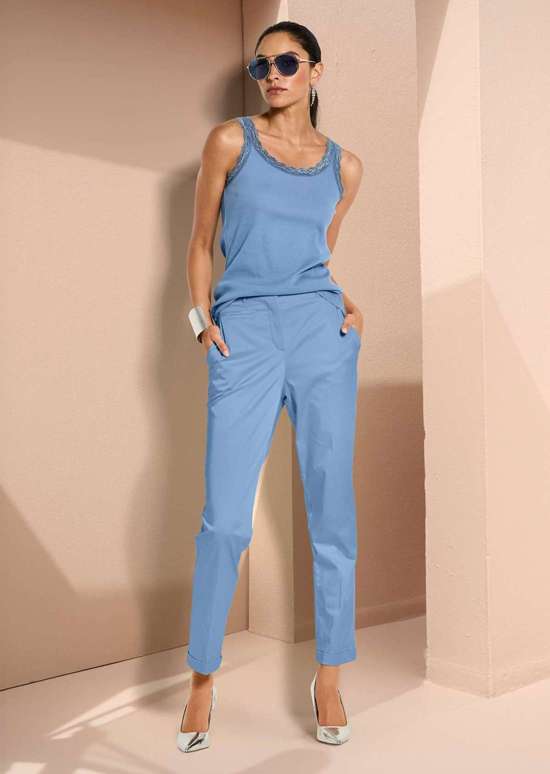 Топ без рукавов с кружевом