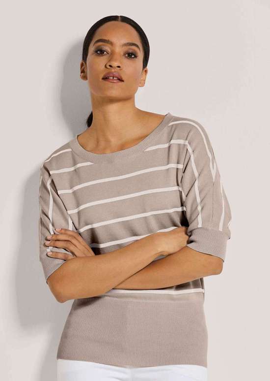 Полосатый свитер с полурукавами и широким поясом
