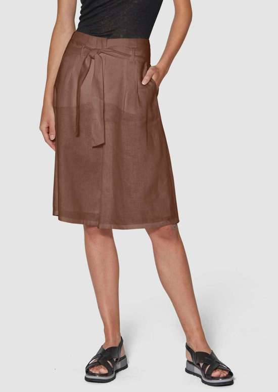 Льняные шорты-бермуды с завышенной талией