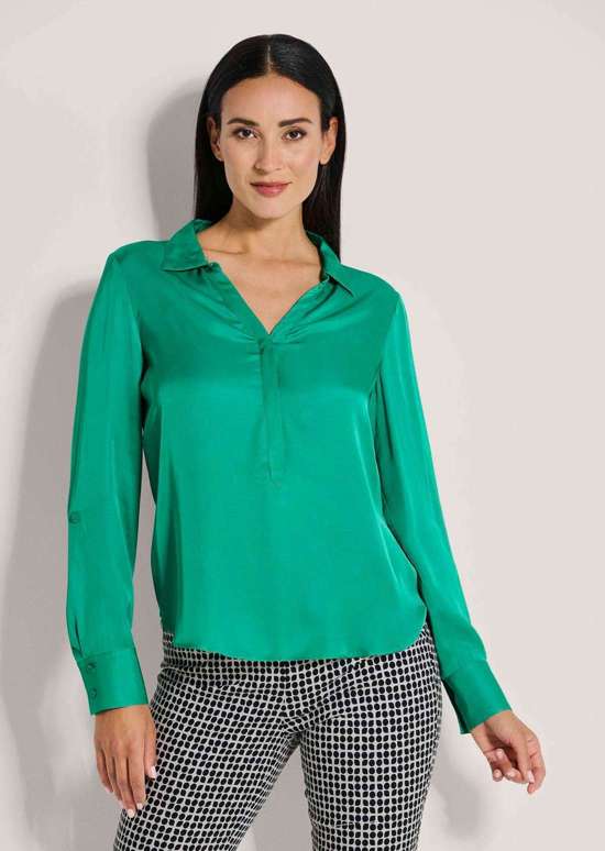 Блузка без шнуровки