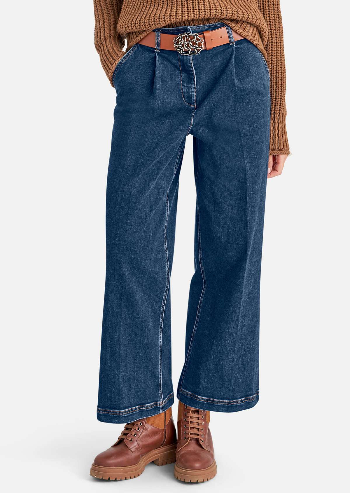 Экологичные широкие джинсы со складками