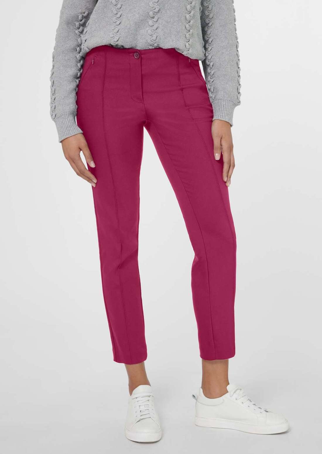 Узкие эластичные брюки с защипами