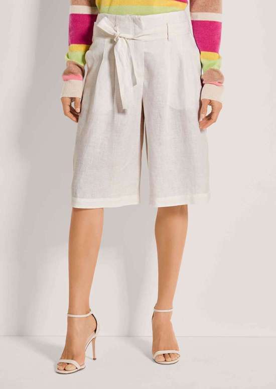 Льняные шорты-бермуды с завышенной талией