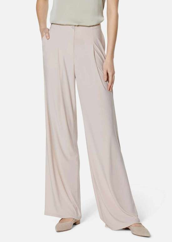 Брюки Marlene элегантной ширины.