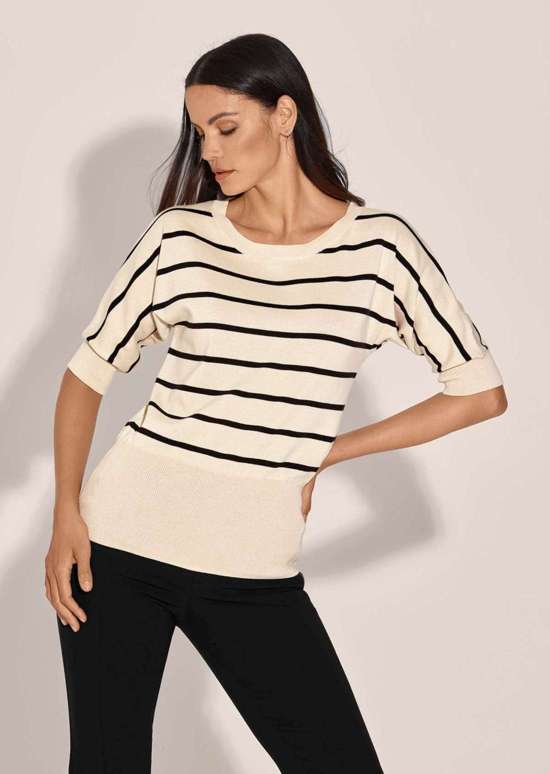 Полосатый свитер с полурукавами и широким поясом