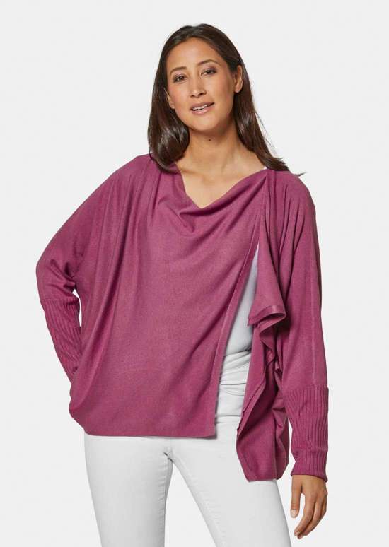 Трикотажная куртка и свитер два в одном.