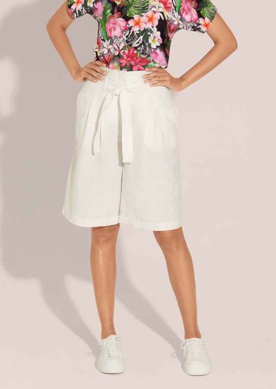 Льняные шорты-бермуды с завышенной талией