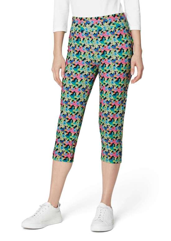 Модные колготки длиной до икры.